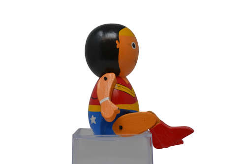 Round Sitting Wonder Woman