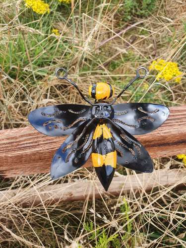 Metal Bumble Bee